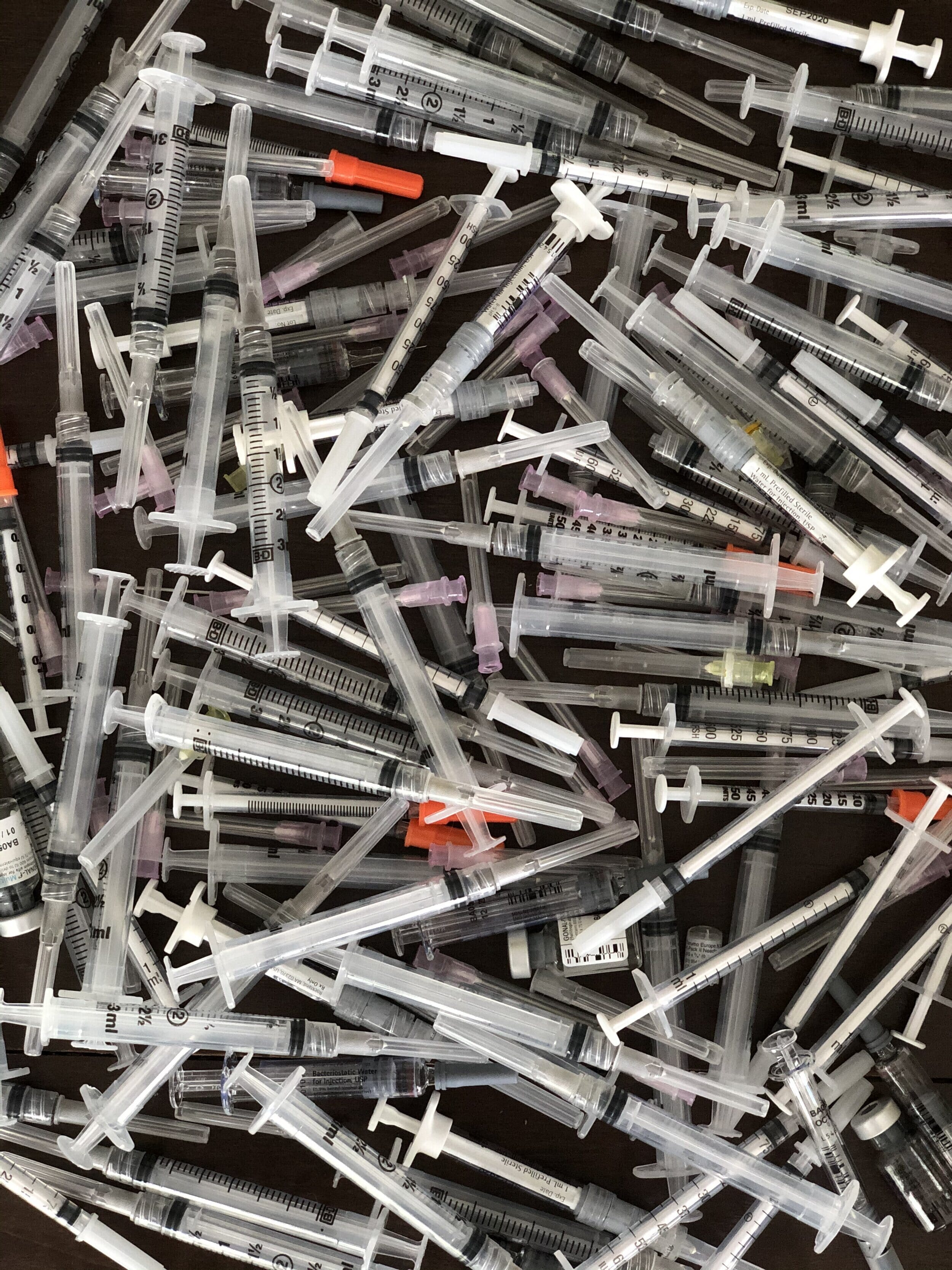 dozens of ivf needles